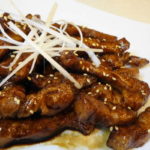 とんかつ肉で作る「五香粉（ウーシャンフェン）香る黒酢豚」は高級中華の味