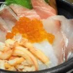 【食べ歩き】境港で新鮮、ボリューム満点の特上海鮮丼！「山陰・日本海　漁師小屋」
